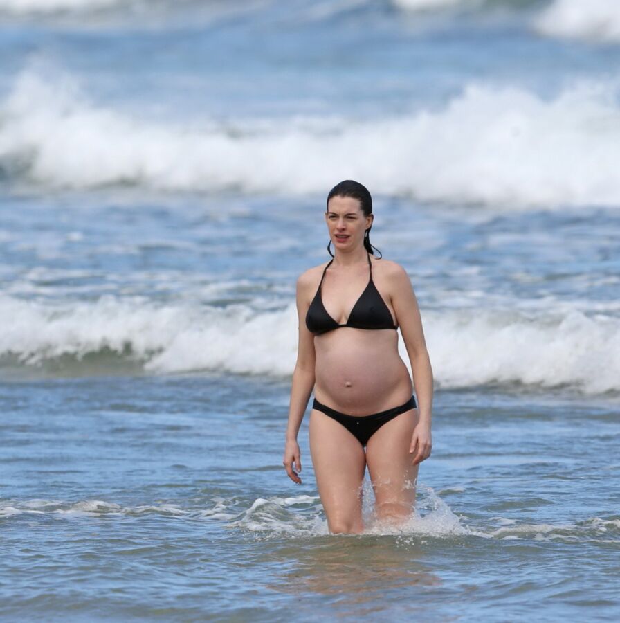 Anne Hathaway -