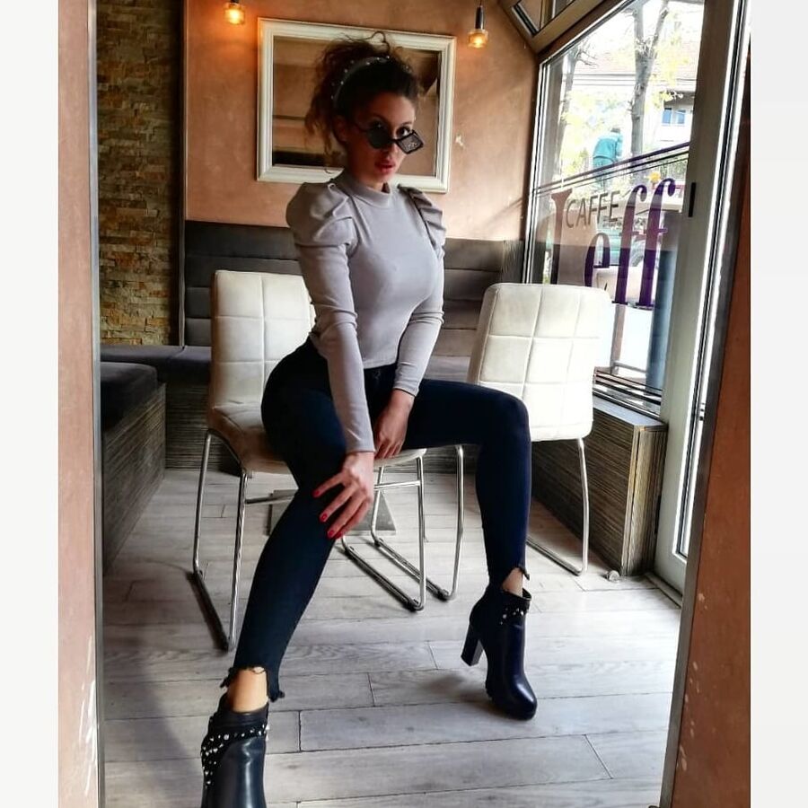 Serbian big ass stupid whore Aleksandra