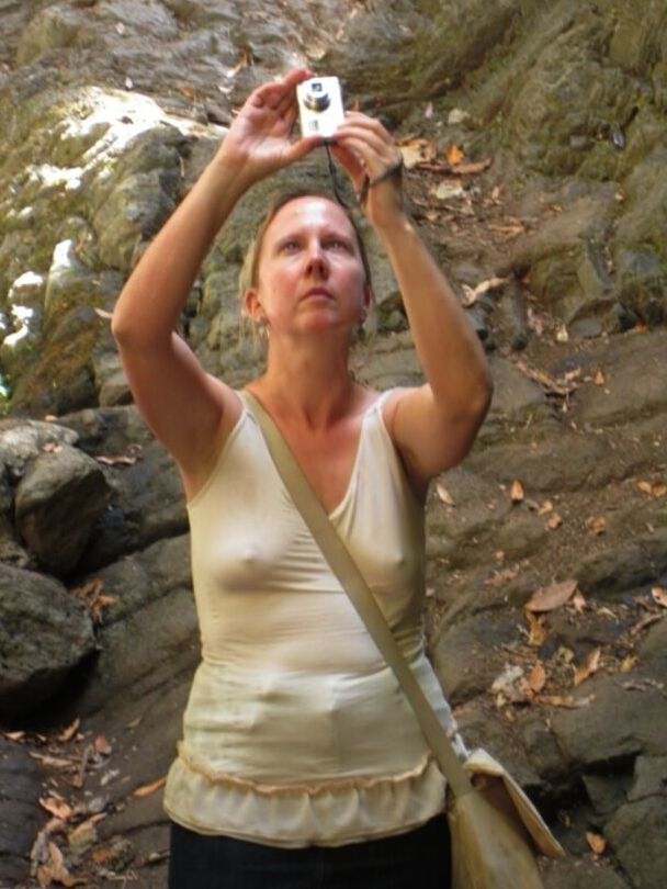 braless saggies
