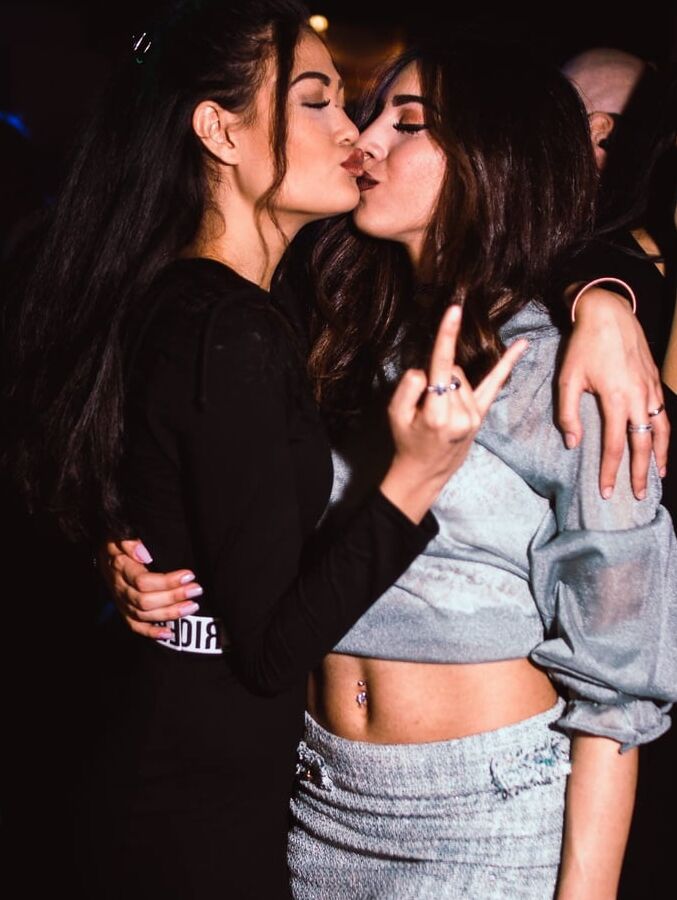 Girls on Girls ()