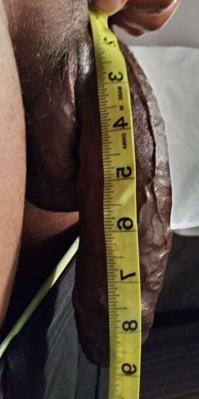Needs a huge gapimg juicy fat wet cunt to wrap around it