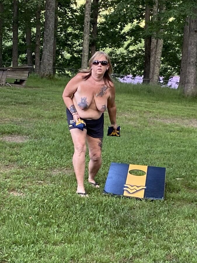 Wana play Corn hole