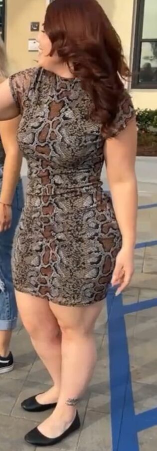 Thick ass in dress