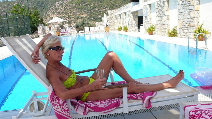 Une Grand Dame Erotique