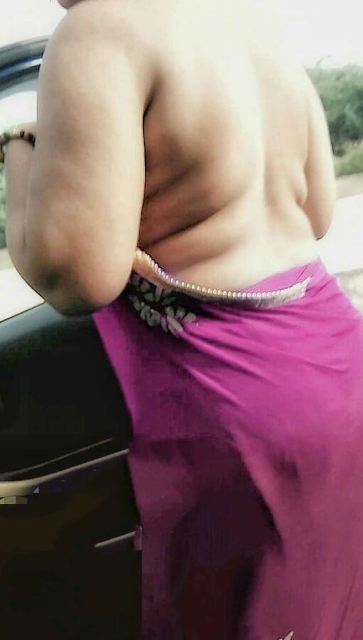 Non nude hot aunty
