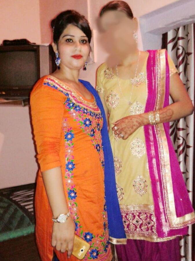 PUNJABI DESI BABE PICS