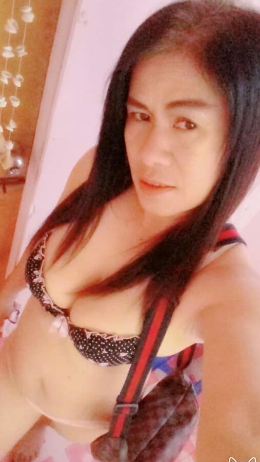 Tetek besar janda seksi