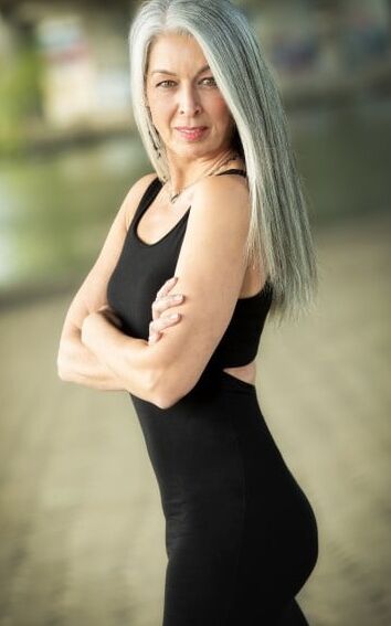 Stunning Silver Best-Ager Martina