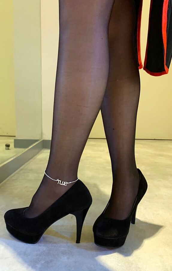 Hotwifes with Hotwife or Slut Anklet
