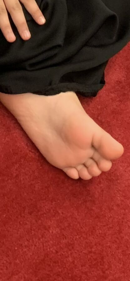 Amateur Feet