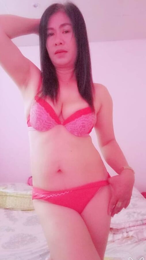 Tetek besar janda seksi