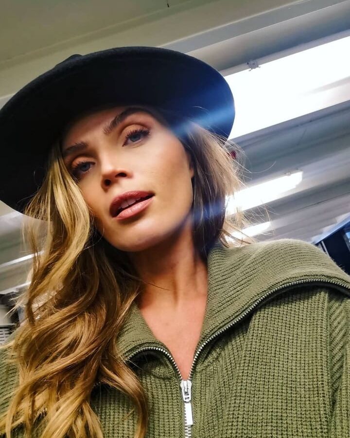 Kim Feenstra hot dutch celeb