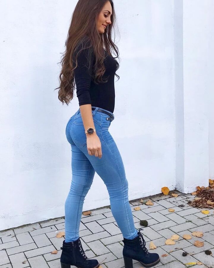 INSTA BABE NATHALIE