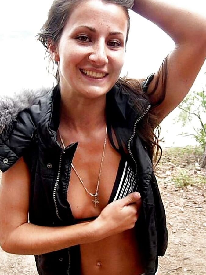 bonne chienne brune exhib