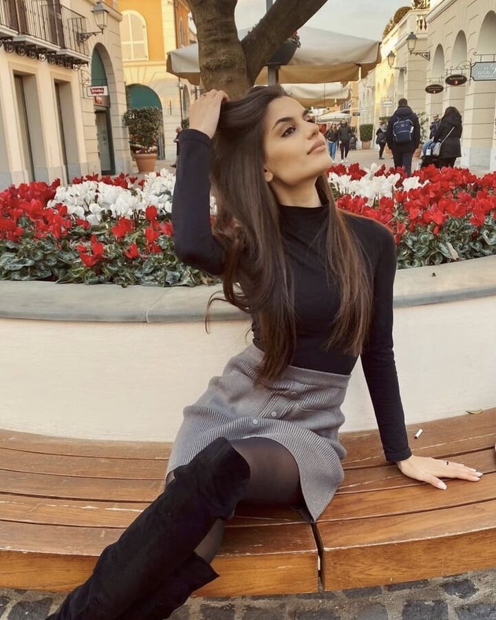 Girls in Pantyhose