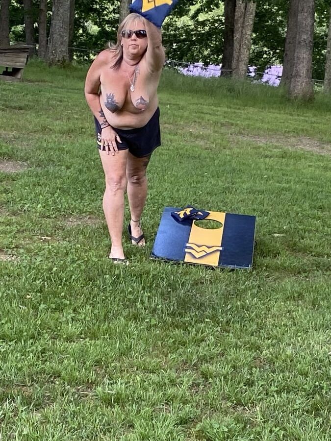 Wana play Corn hole