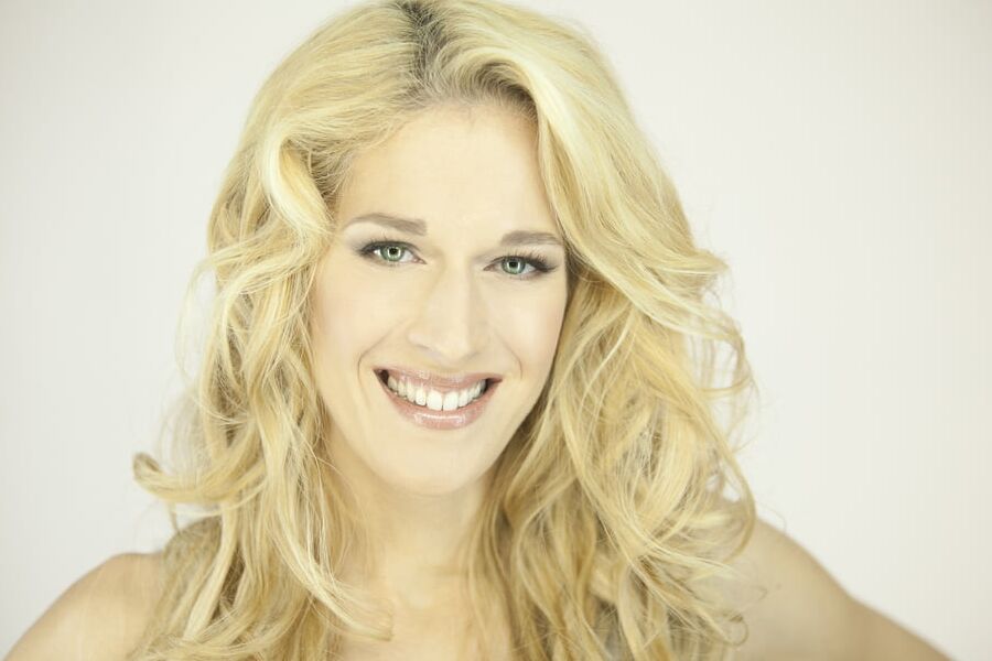Kati Wolf (Eurovision Hungary)