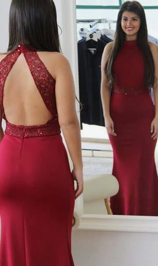 Nice fitting skirts and some vpl