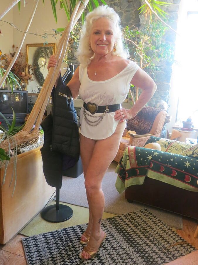 American natural wife, model and husband