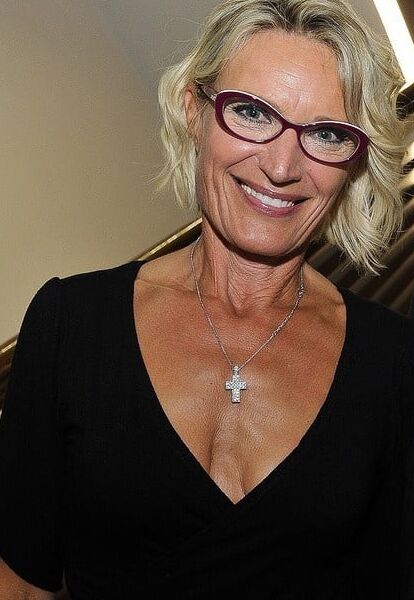 Older and hot (Dressed and night out)