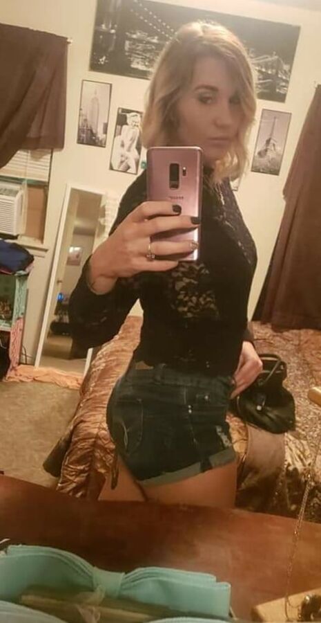 MY hot SLUT friends for Degrading COMMENTS