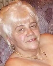 granny flashing pussy