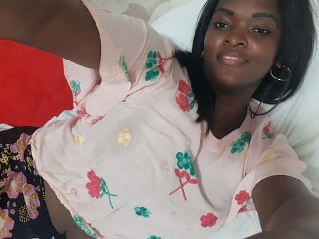 LARRISA EBONY BIG BOOBS