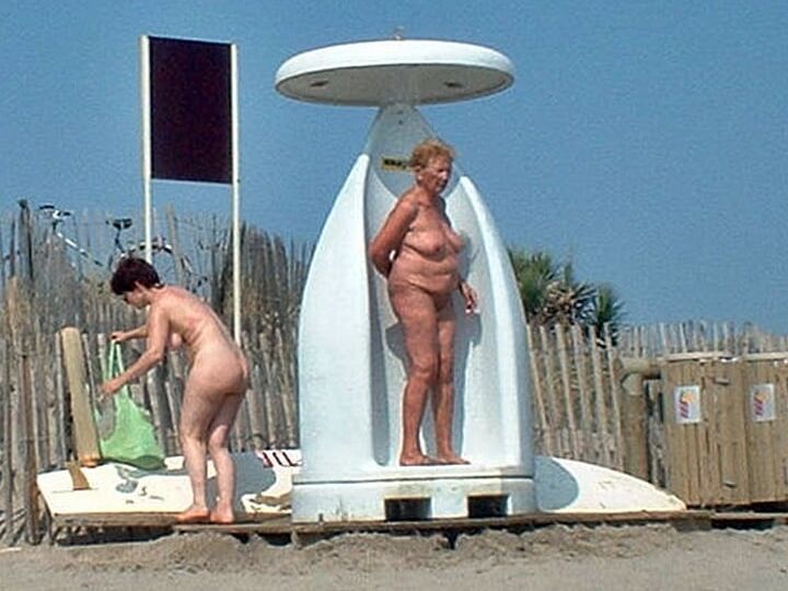Nudist Grannies