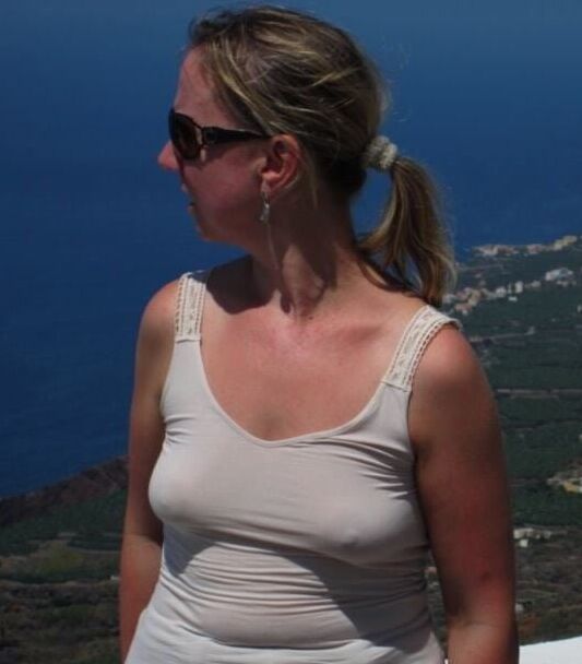 braless saggies