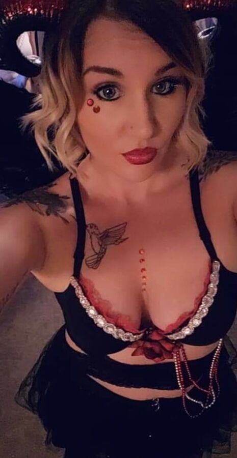MY hot SLUT friends for Degrading COMMENTS
