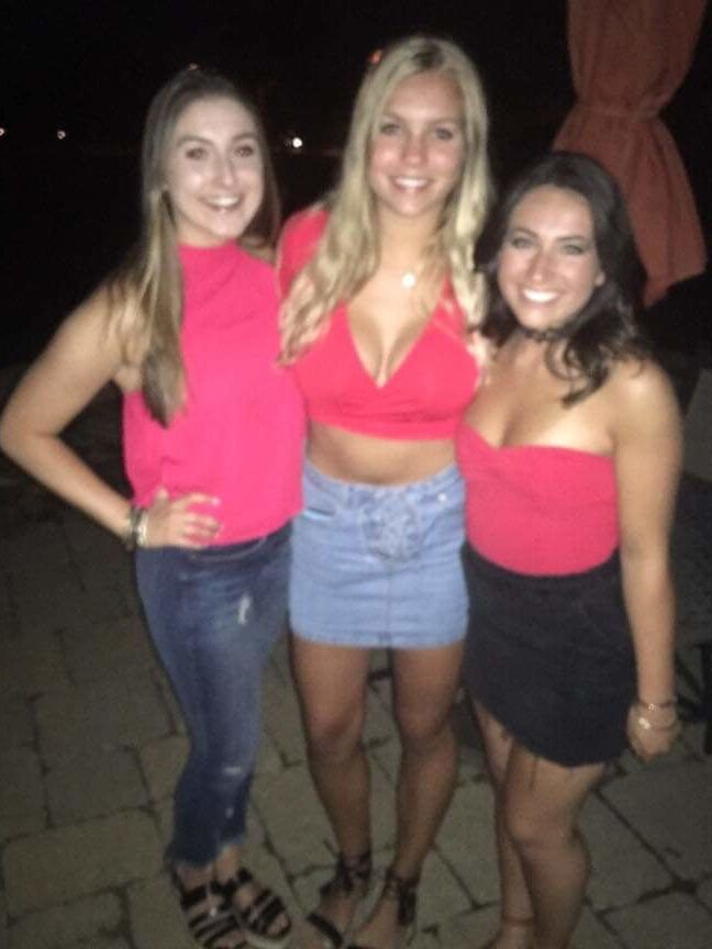 Big boobed hottie