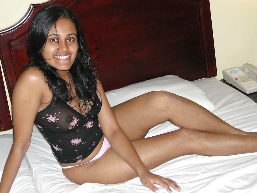 PUNJABI DESI BABE PICS