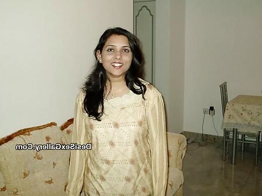 Big boobs desi aunty
