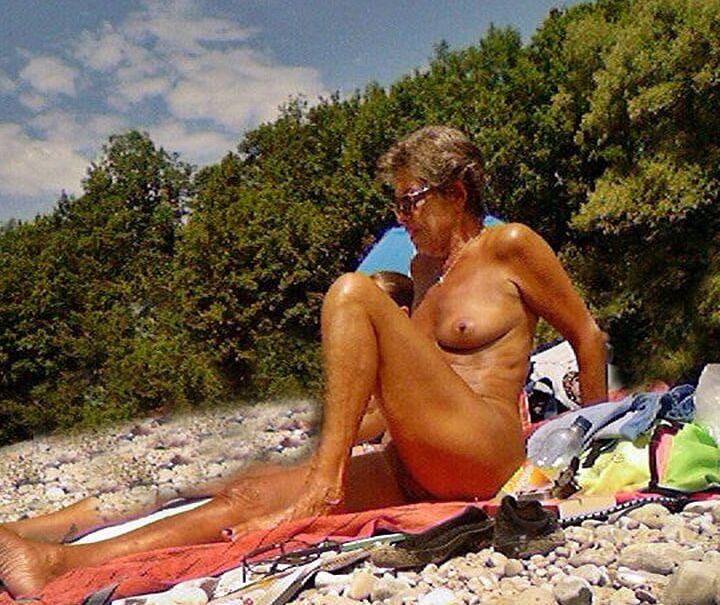 Nudist Grannies