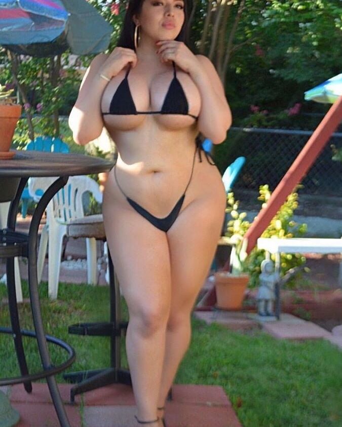 Who is this thick busty latina