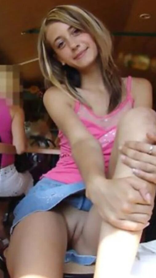 Public Pussy Flashers