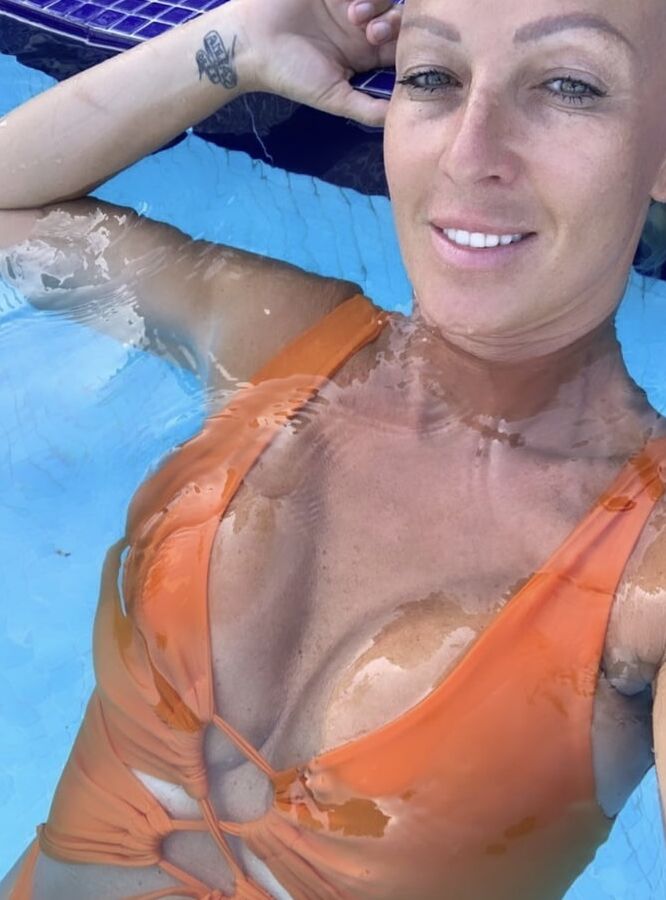Zuzana Belohorcova hot MILF