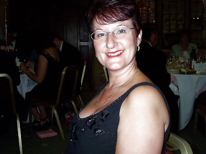 British wife whore Cindy from Nottingham