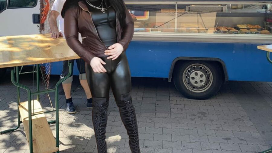 Tight - Clothed