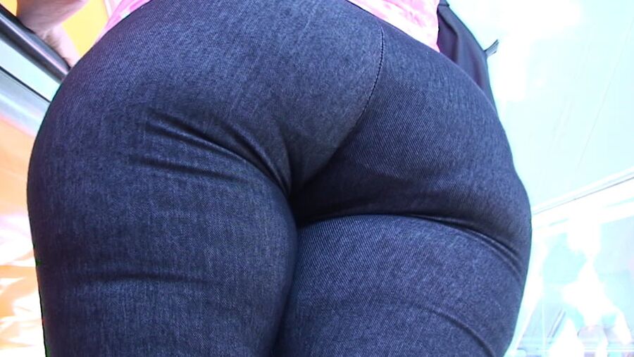 Spanish mature ass from GLUTEUS DIVINUS