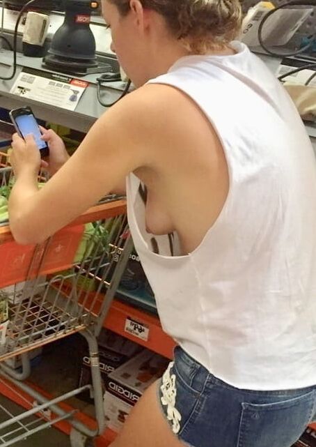 braless saggies