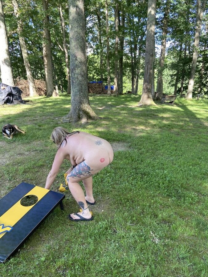 Wana play Corn hole
