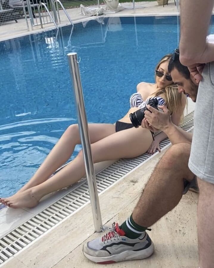 Yasmin Erbil Turkish Sexy Blonde Celebrity Girl