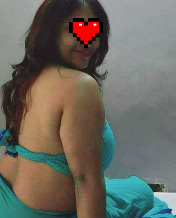 slut and sexy pics of me aarti aaliya and sultana