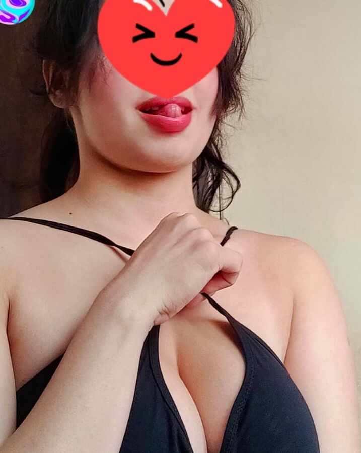 slut and sexy pics of me aarti aaliya and sultana