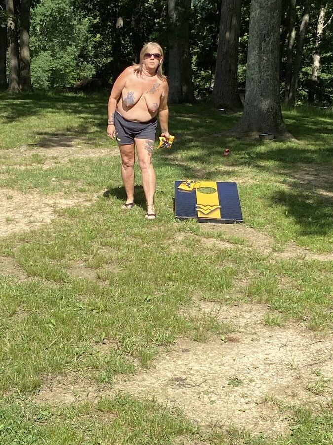 Wana play Corn hole