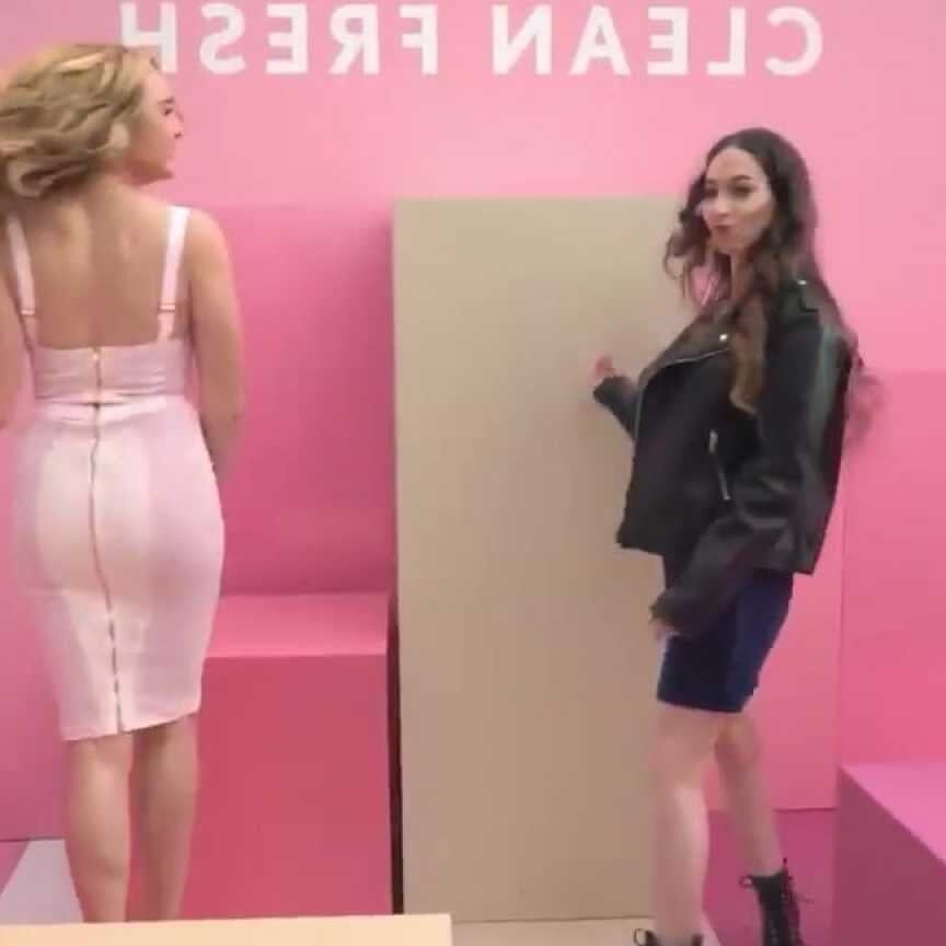 Peyton List&;s bottom
