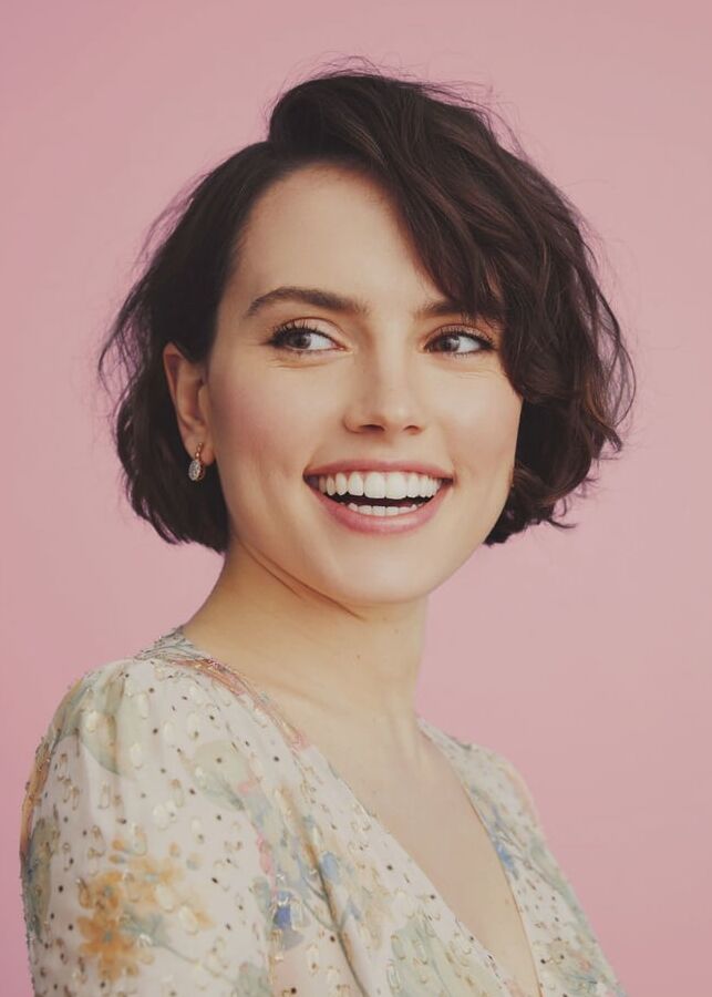 I want to cum on Daisy Ridleys teeth