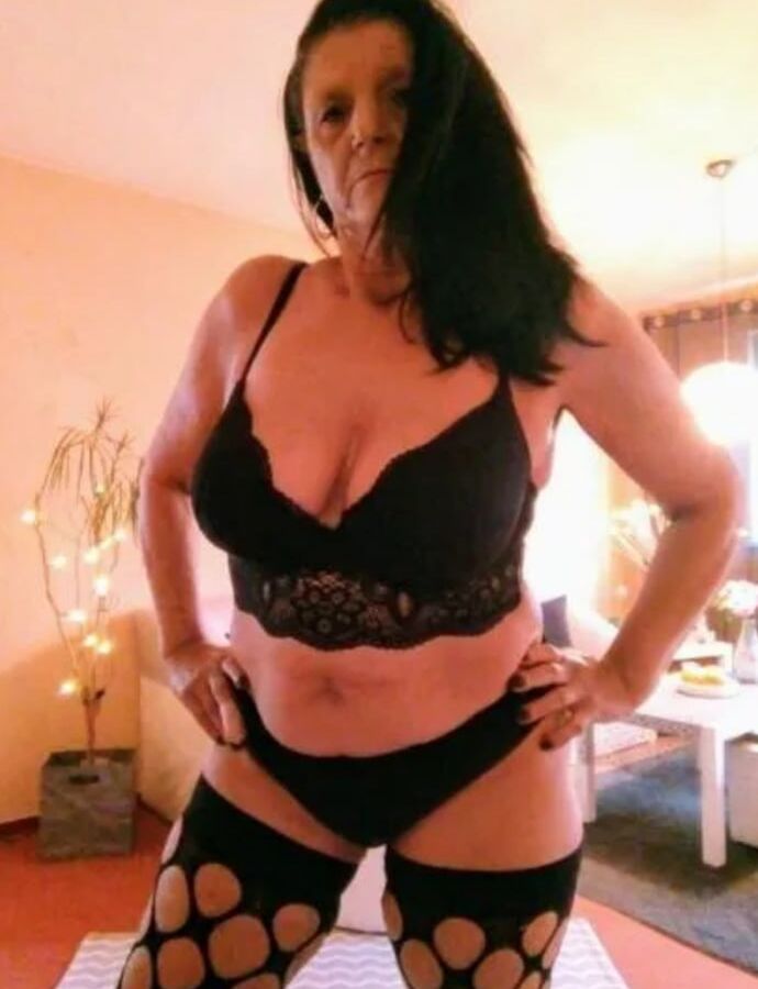 Geile MILF aus Saarbruecken