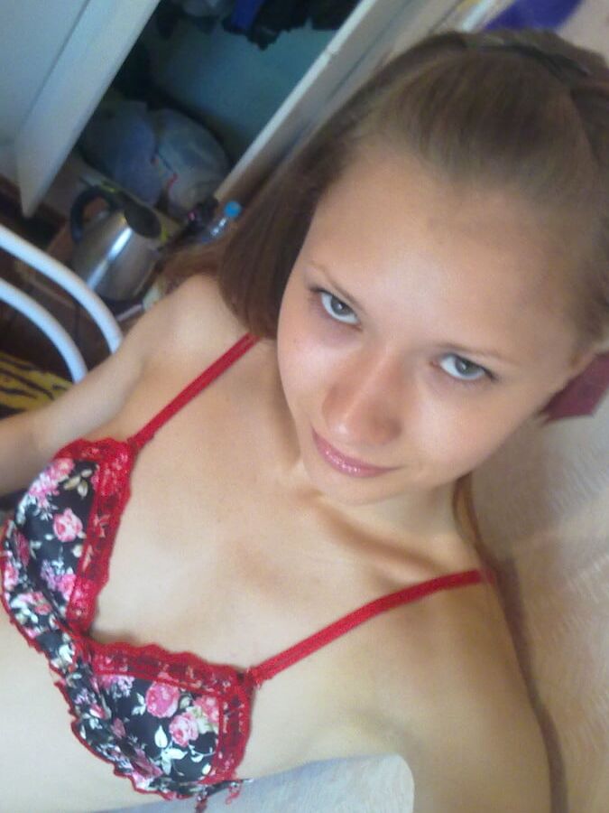 mignonne petite salope a defoncer